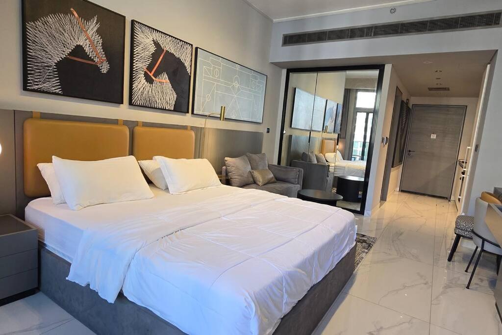 Luxurious Mag318 In Business Bay Downtown Walking Distance From Mall & Burj Khalifa Apartment Dubai