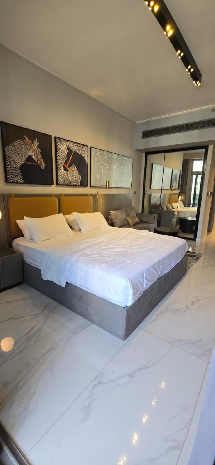 Luxurious Mag318 In Business Bay Downtown Walking Distance From Mall & Burj Khalifa Apartment Dubai